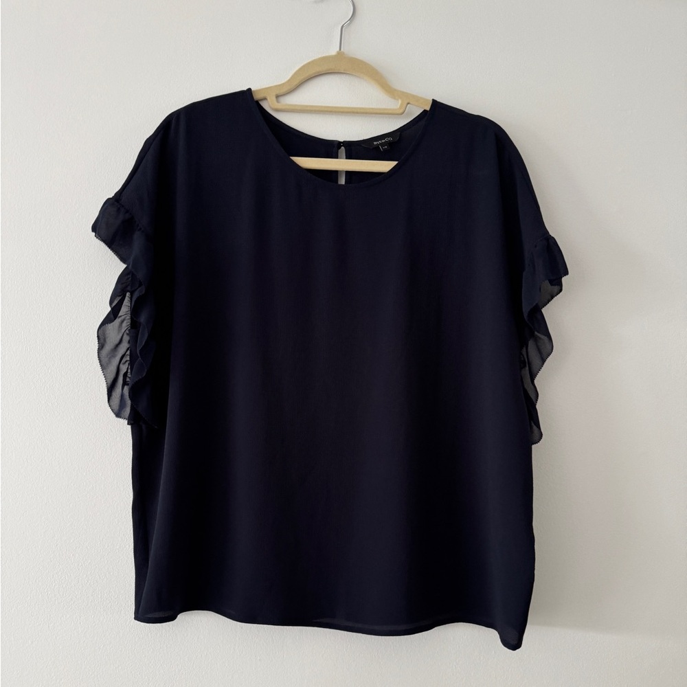 Navy top